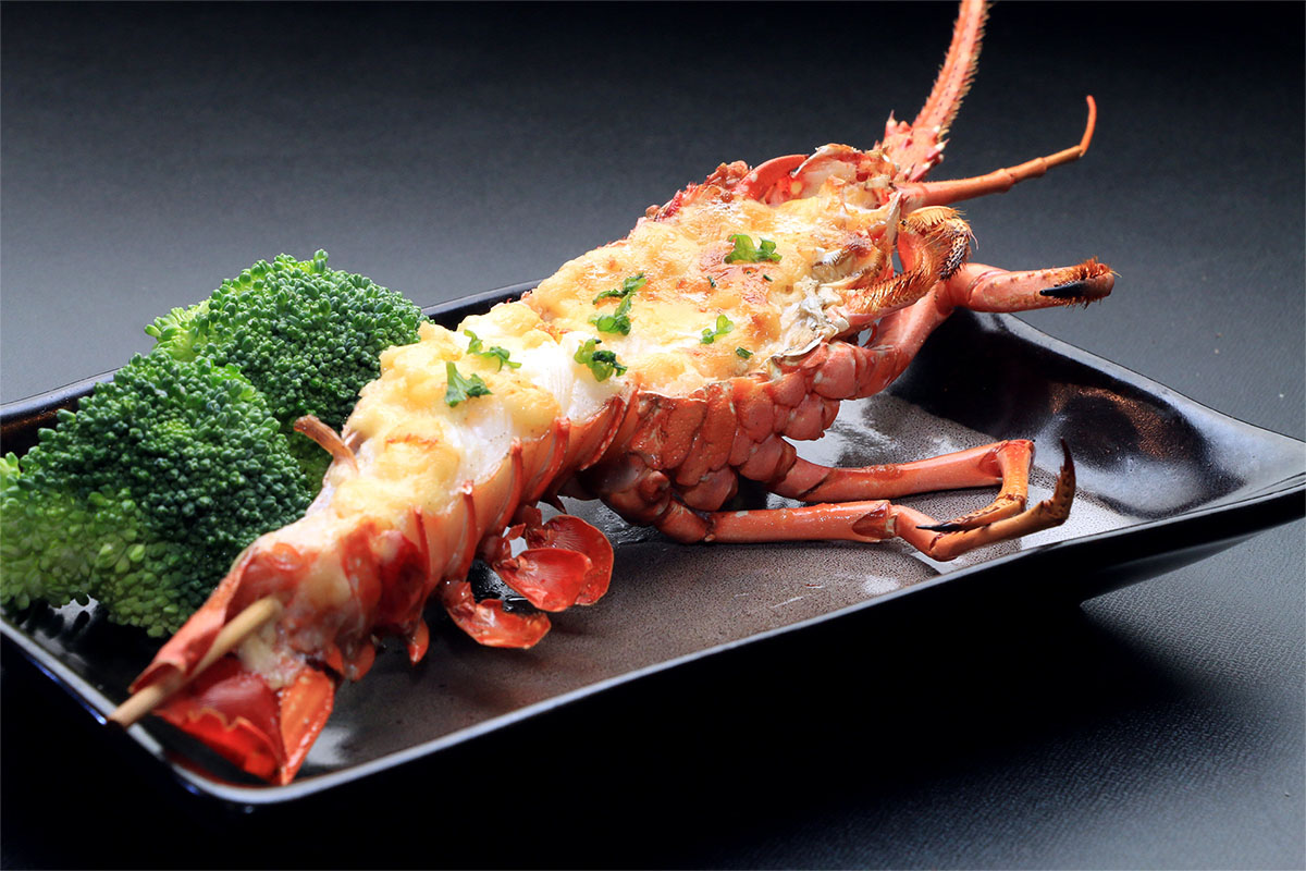 伊勢えびの鬼殻焼き